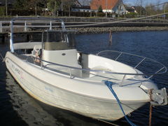 Sessa Key Largo 22 (powerboat)