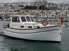 Menorquin MY 100 (powerboat)