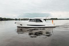 Boarncruiser 1280 Elegance (powerboat)